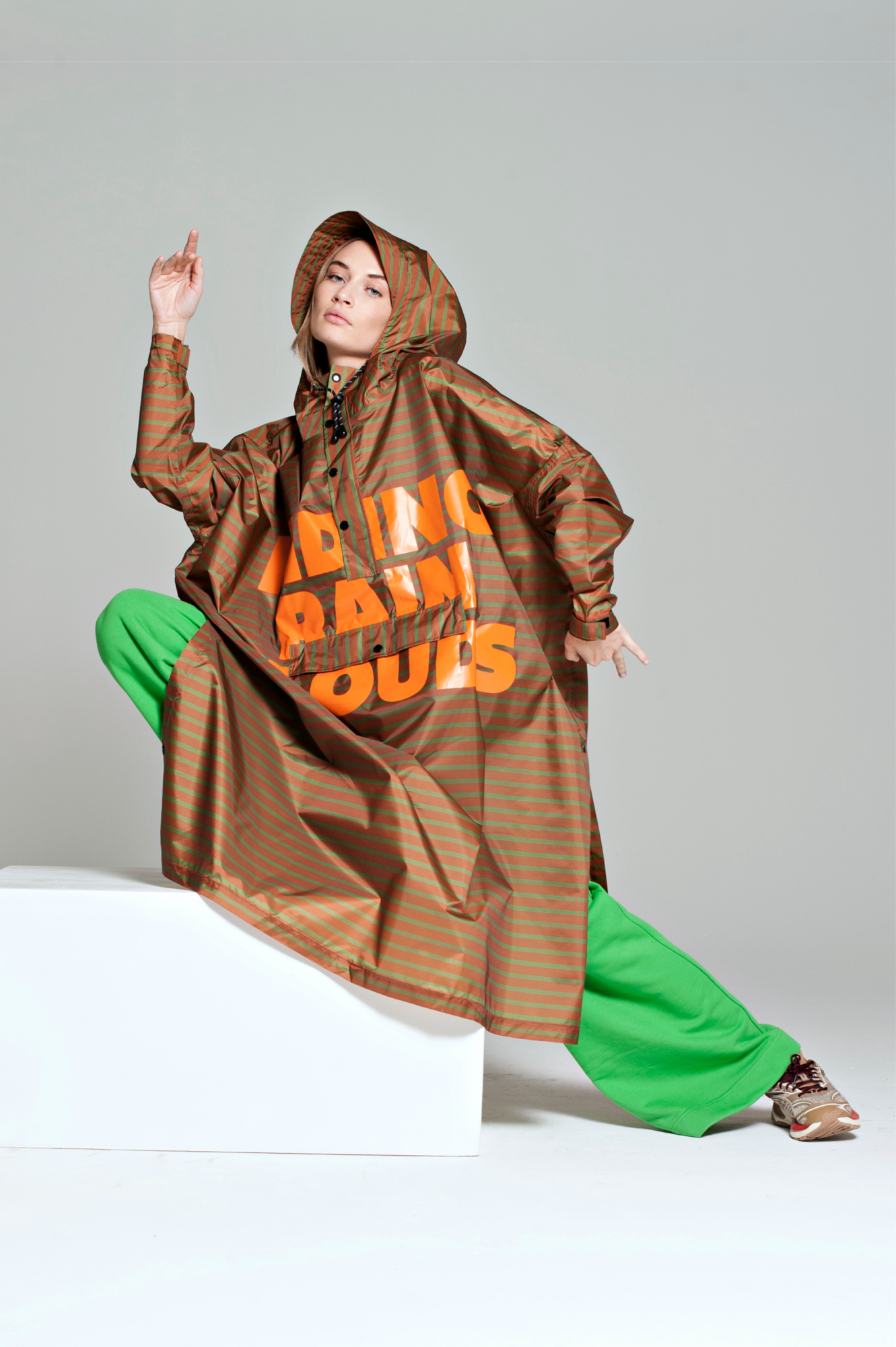 files/RAINKISS_BRETON_DIARY_PONCHO_-_2024_-_8web.png